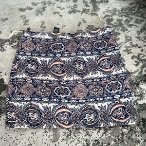 Chelsea & Theodore quilted pink and blue floral pattern mini skirt
